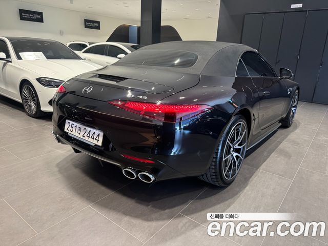 Mercedes-Benz SL-Class 2026 — photo 2