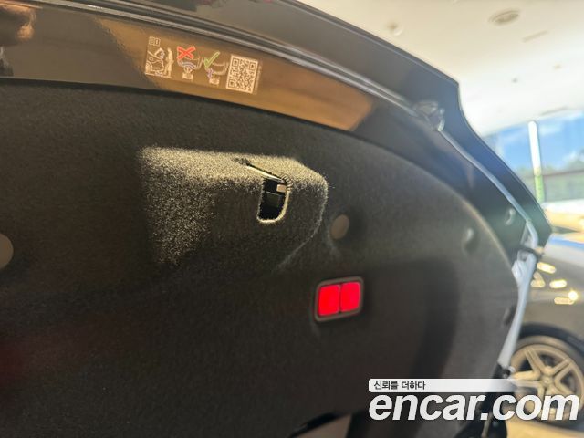 Mercedes-Benz SL-Class 2026 — photo 15