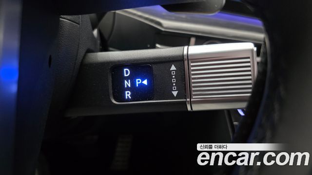 Hyundai Santafe 2025 — photo 12