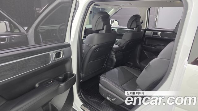 Hyundai Santafe 2025 — photo 17