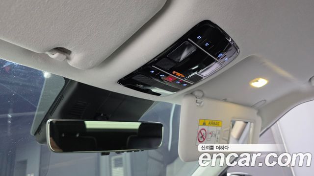 Hyundai Santafe 2025 — photo 29