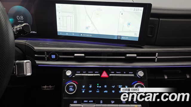 Hyundai Santafe 2025 — photo 30