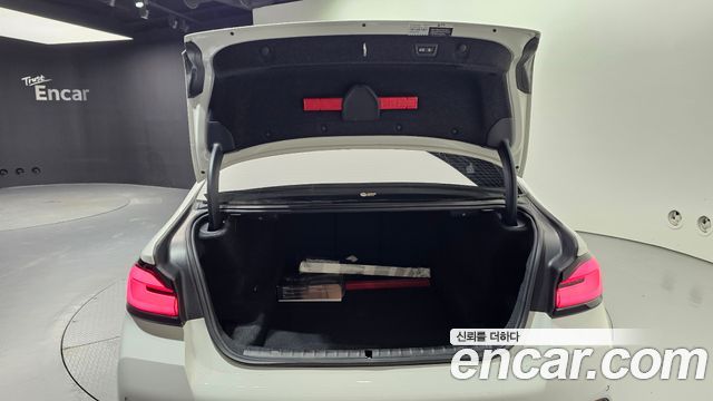 BMW 5-Series 2023 — photo 26