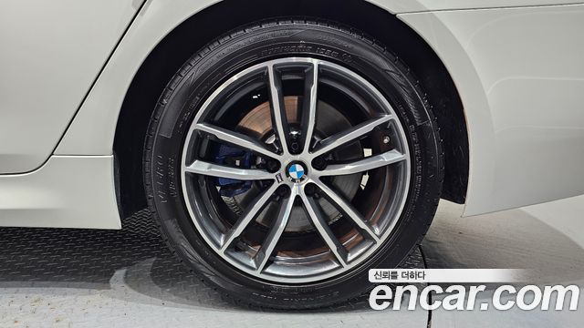 BMW 5-Series 2023 — photo 7