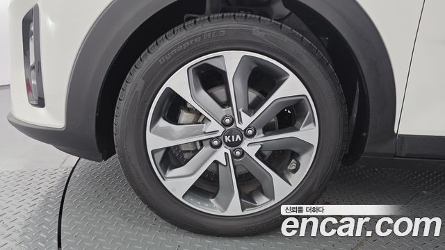 Kia Stonic 2018 — photo 5