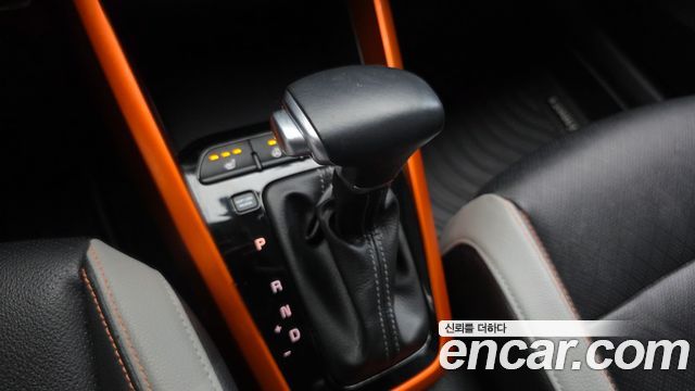 Kia Stonic 2018 — photo 9