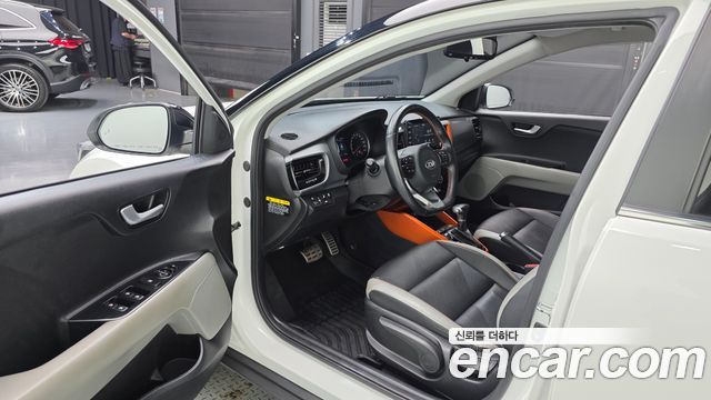 Kia Stonic 2018 — photo 10