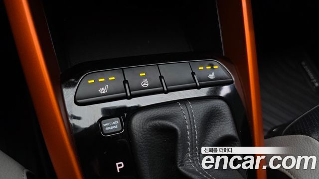 Kia Stonic 2018 — photo 18