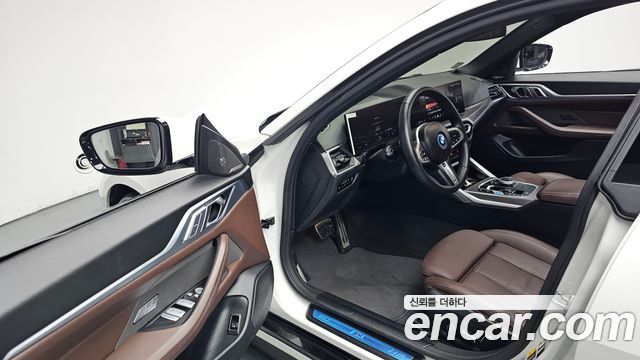 BMW i4 2024 — photo 13