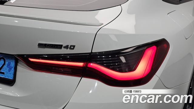 BMW i4 2024 — photo 9