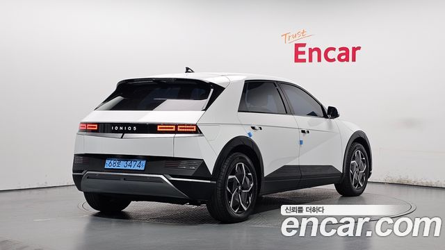 Hyundai Ioniq5 2023 — photo 2