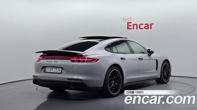 Porsche Panamera 2017 — photo 2
