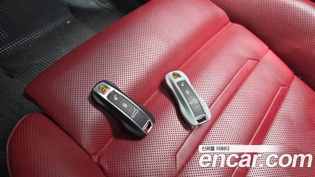 Porsche Panamera 2017 — photo 15