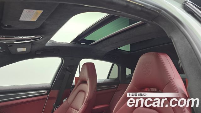 Porsche Panamera 2017 — photo 16