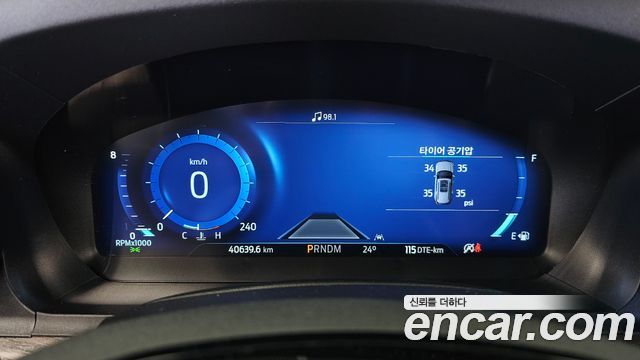 Ford Explorer 2021 — photo 8