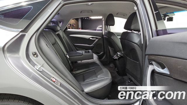 Hyundai i40 2017 — photo 18