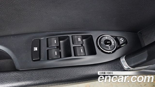 Hyundai i40 2017 — photo 19