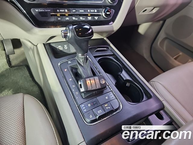 Kia Canival 2016 — photo 7