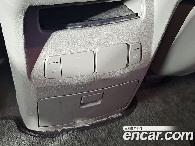 Kia Canival 2016 — photo 17