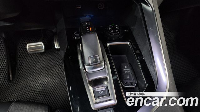Peugeot 5008 2019 — photo 12