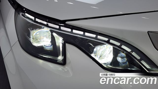 Peugeot 5008 2019 — photo 8
