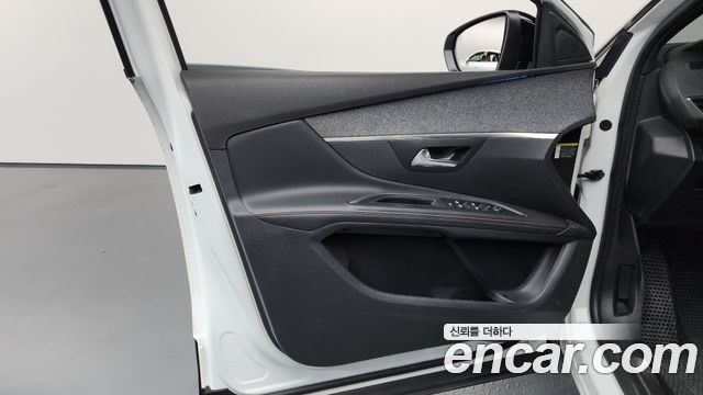 Peugeot 5008 2019 — photo 14