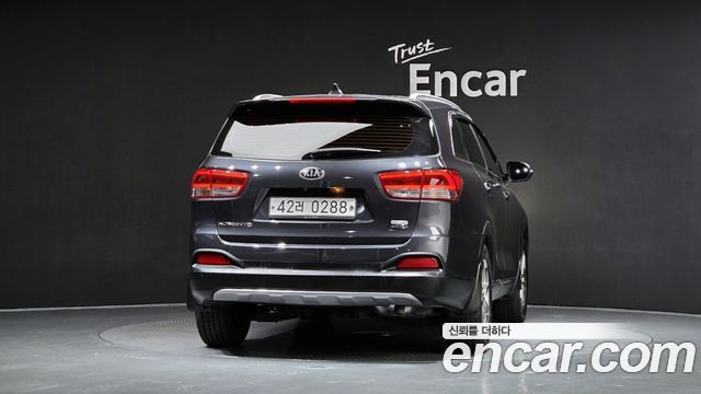 Kia Sorento 2017 — photo 4