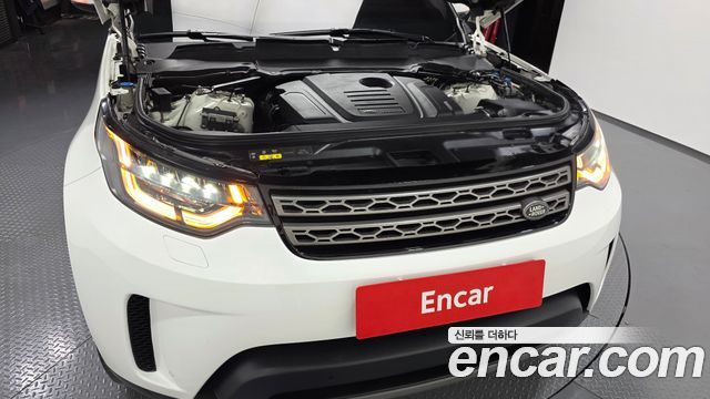 Land Rover Discovery 2018 — photo 6