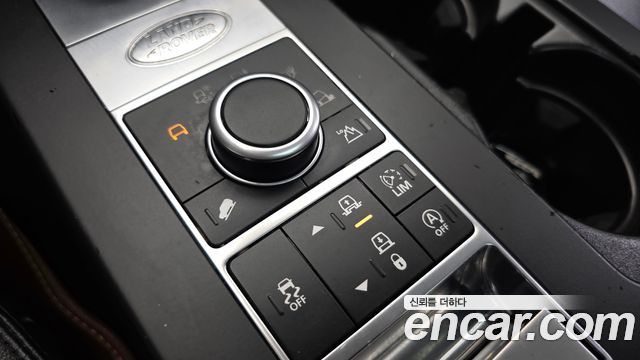 Land Rover Discovery 2018 — photo 23