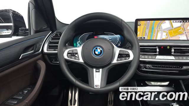 BMW iX3 2023 — photo 18