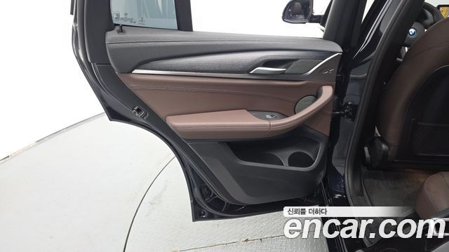BMW iX3 2023 — photo 15