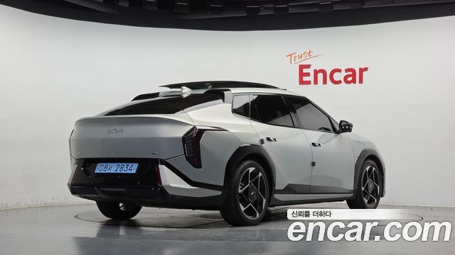 Kia EV4 2026 — photo 2