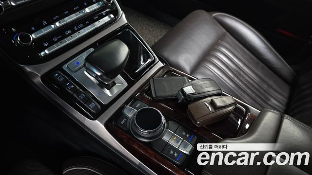 Genesis EQ900 2016 — photo 12