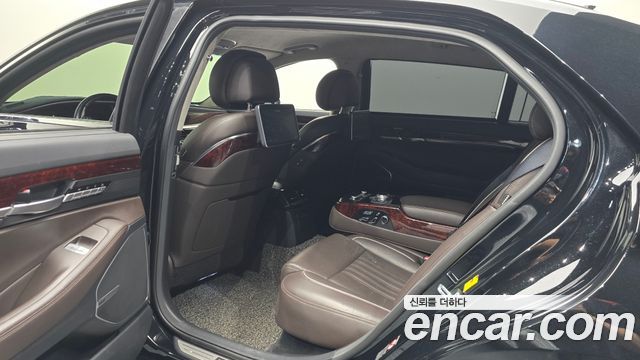 Genesis EQ900 2016 — photo 17