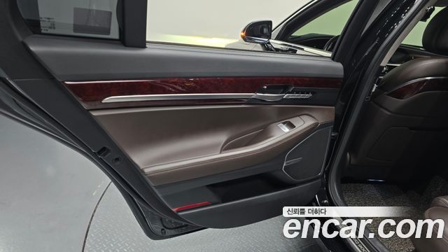 Genesis EQ900 2016 — photo 15