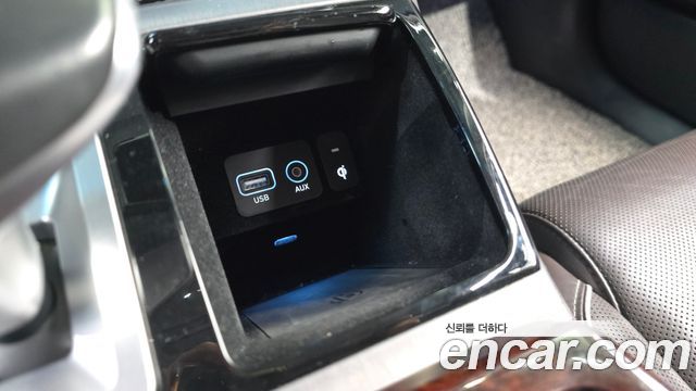 Genesis EQ900 2016 — photo 29