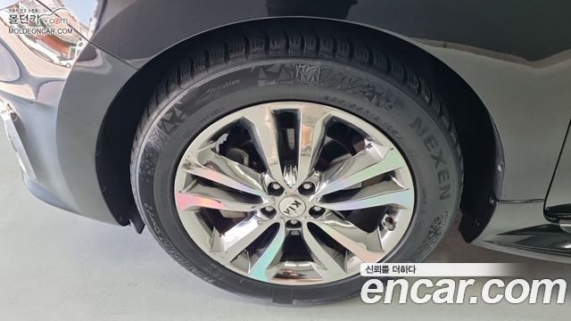 Kia Canival 2017 — photo 5