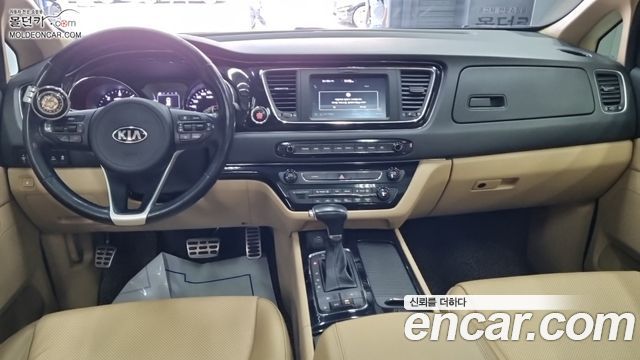 Kia Canival 2017 — photo 7