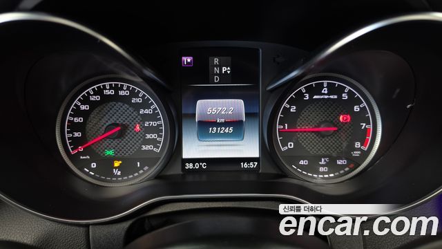 Mercedes-Benz C-Class 2018 — photo 11