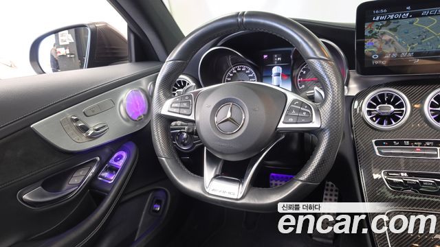 Mercedes-Benz C-Class 2018 — photo 19