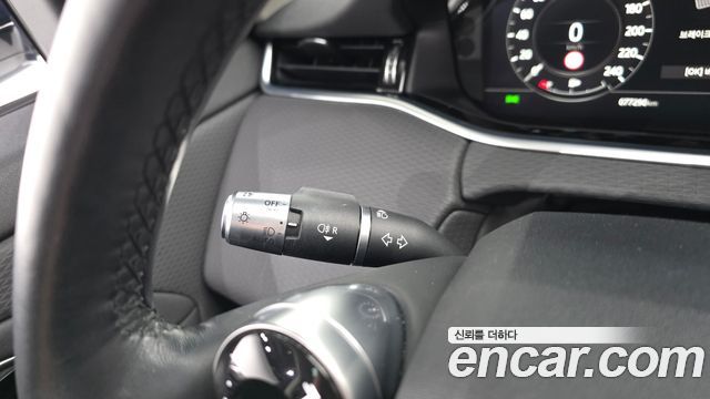 Land Rover Range Rover Evoque 2020 — photo 22