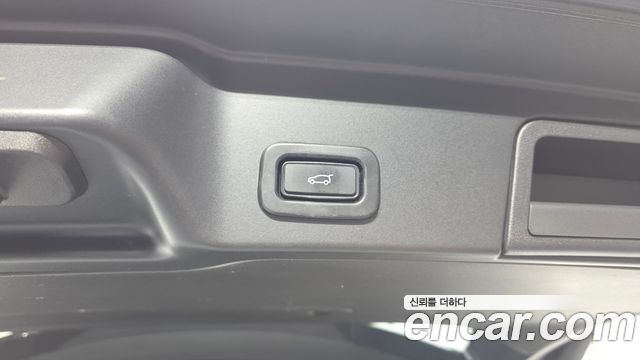 Land Rover Range Rover Evoque 2020 — photo 25