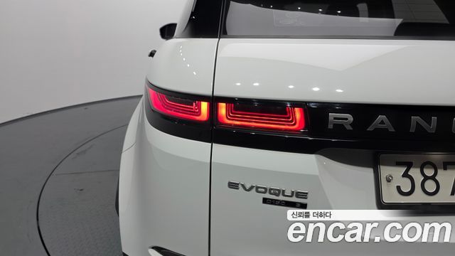 Land Rover Range Rover Evoque 2020 — photo 9