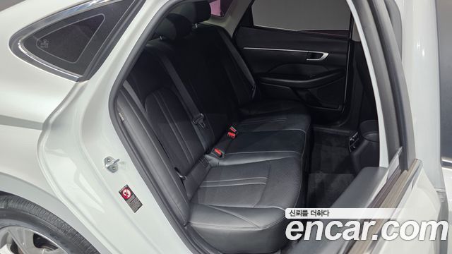 Hyundai Sonata 2020 — photo 17