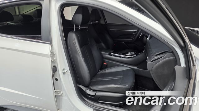 Hyundai Sonata 2020 — photo 16
