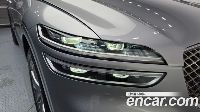Genesis GV70 2024 — photo 8