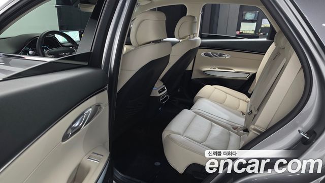 Genesis GV70 2024 — photo 16
