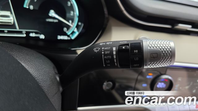 Genesis GV70 2024 — photo 31