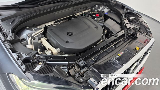 Volvo XC60 2021 — photo 6