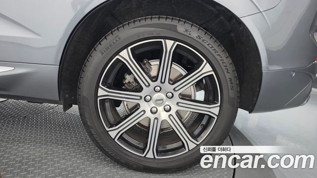 Volvo XC60 2021 — photo 7